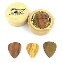 Load image into Gallery viewer, Custom Engraved Wood Guitar Pick